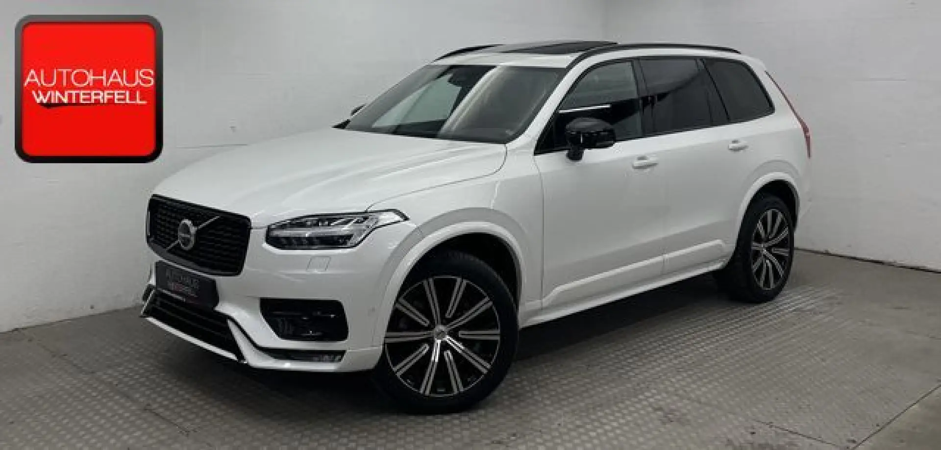 XC90 B5 D AWD Plus Dark 7SITZ+PANO+AHK+360+H&K+