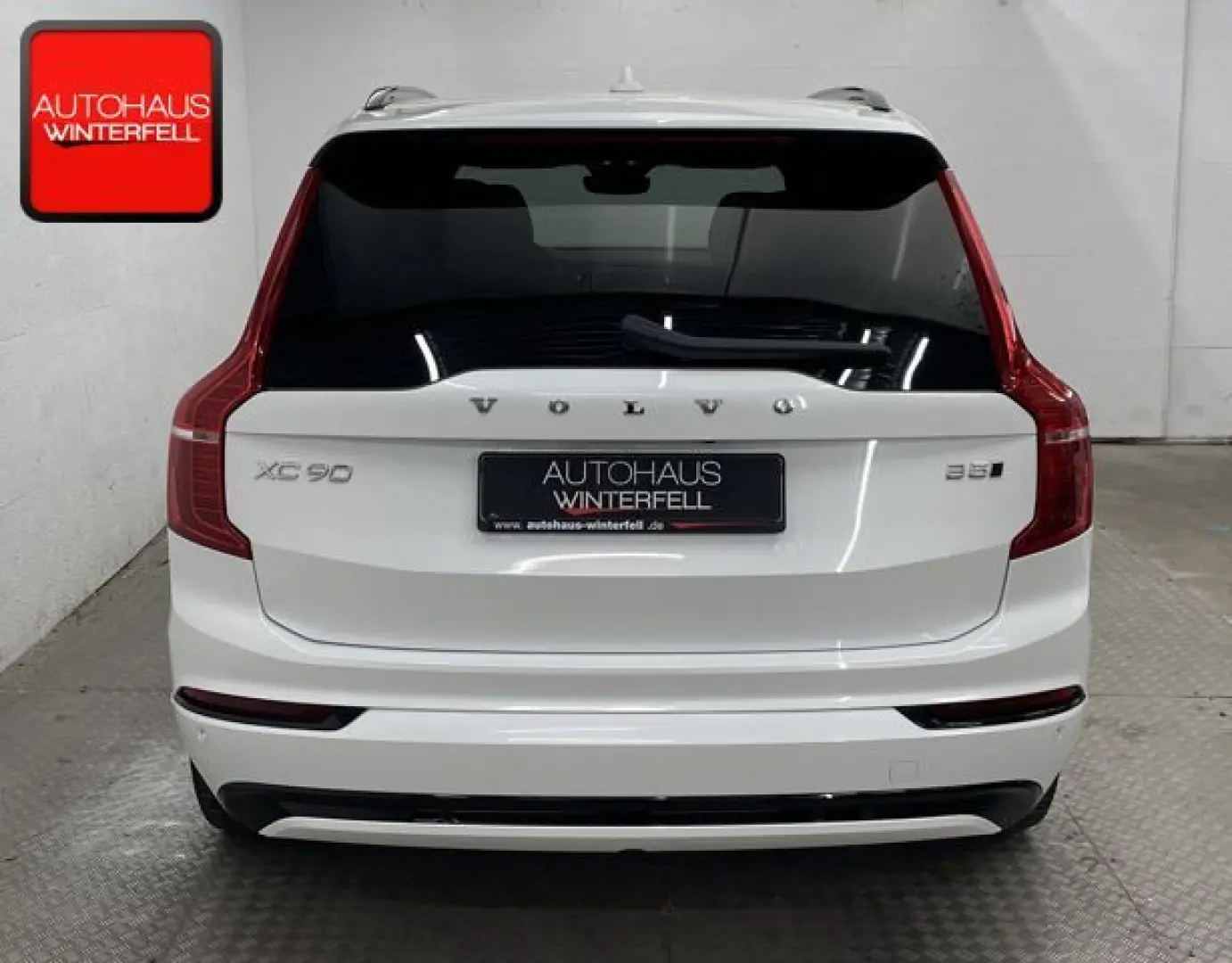 XC90 B5 D AWD Plus Dark 7SITZ+PANO+AHK+360+H&K+