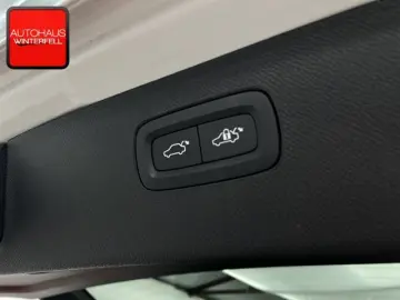 XC90 B5 D AWD Plus Dark 7SITZ+PANO+AHK+360+H&K+