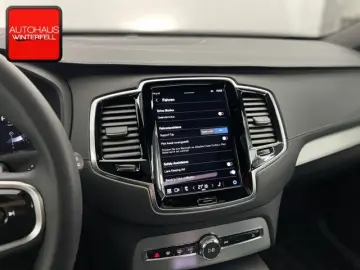 XC90 B5 D AWD Plus Dark 7SITZ+PANO+AHK+360+H&K+