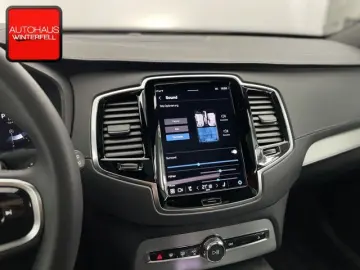 XC90 B5 D AWD Plus Dark 7SITZ+PANO+AHK+360+H&K+