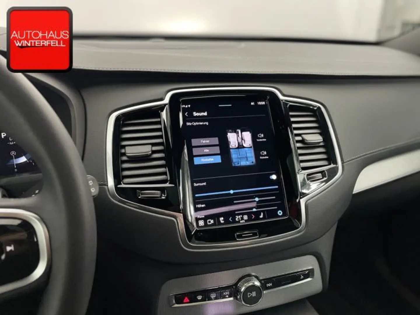 XC90 B5 D AWD Plus Dark 7SITZ+PANO+AHK+360+H&K+