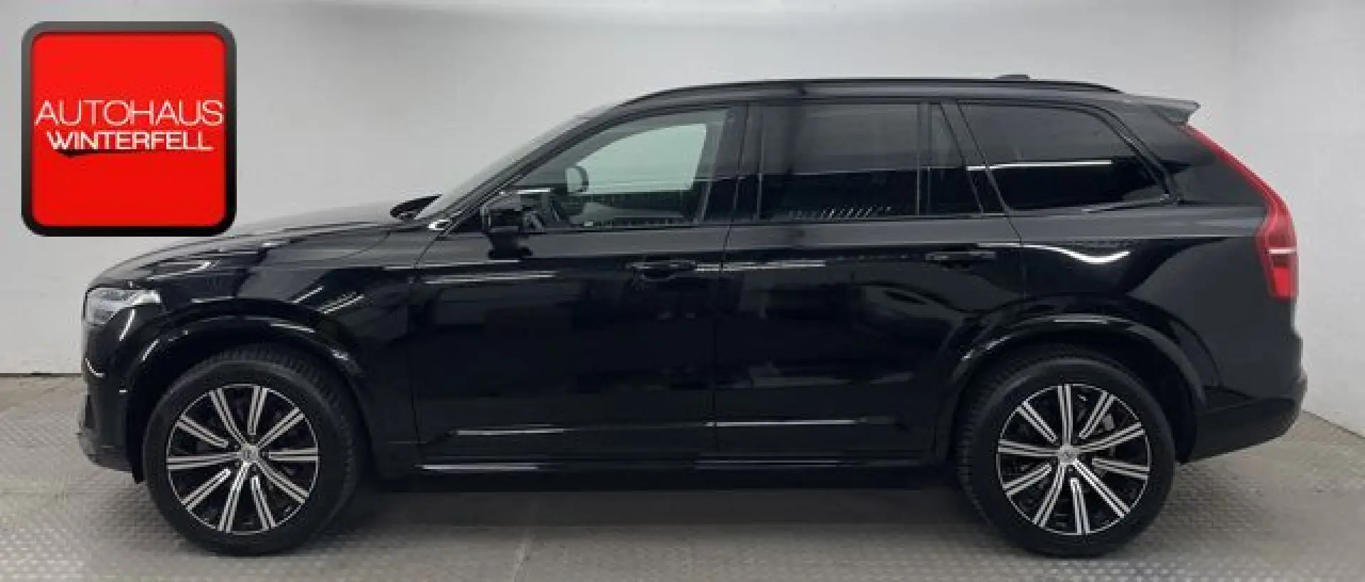 XC90 B5 D PLUS DARK AWD 7SITZ+PANO+AHK+360+MEMO+