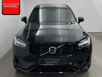 XC90 B5 D PLUS DARK AWD 7SITZ+PANO+AHK+360+MEMO+