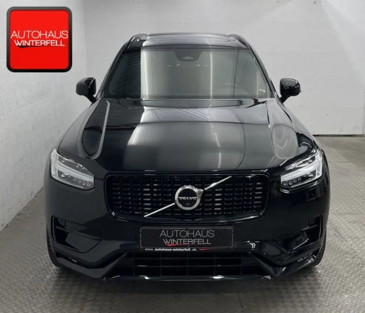 XC90 B5 D PLUS DARK AWD 7SITZ+PANO+AHK+360+MEMO+