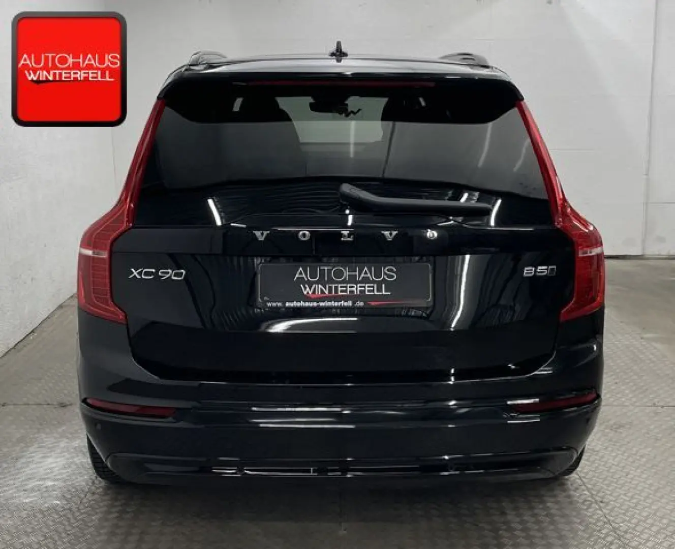 XC90 B5 D PLUS DARK AWD 7SITZ+PANO+AHK+360+MEMO+