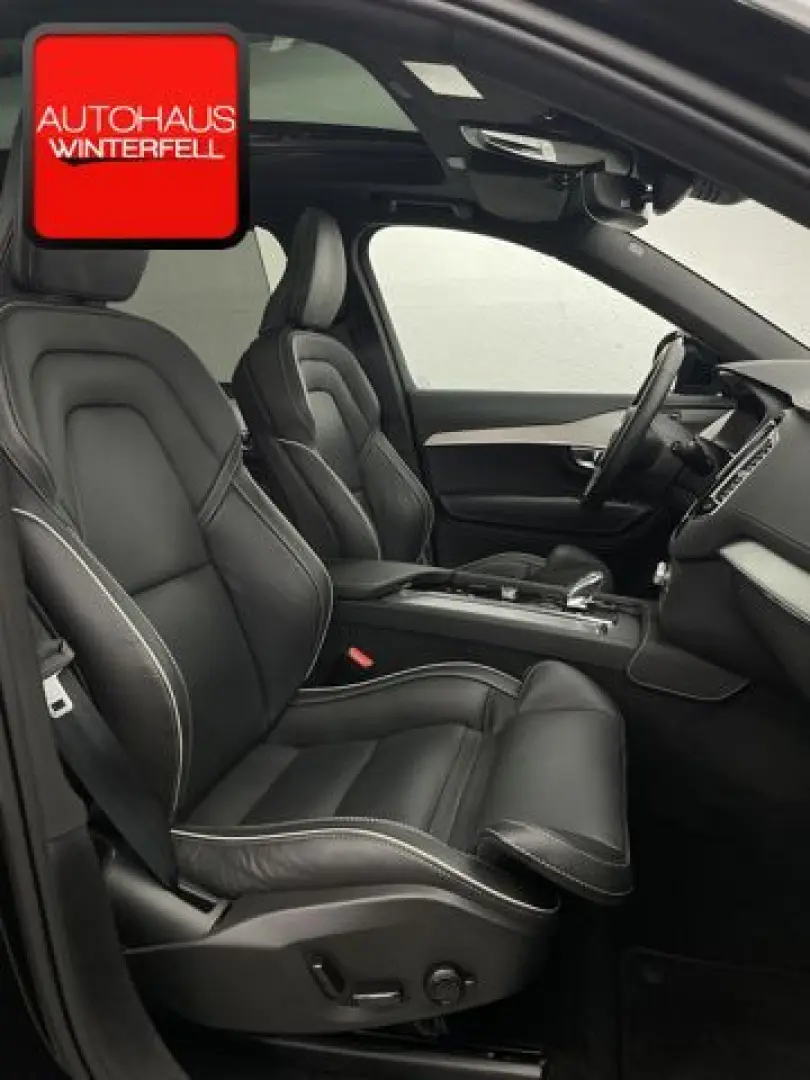 XC90 B5 D PLUS DARK AWD 7SITZ+PANO+AHK+360+MEMO+
