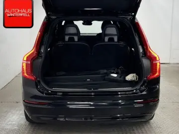 XC90 B5 D PLUS DARK AWD 7SITZ+PANO+AHK+360+MEMO+
