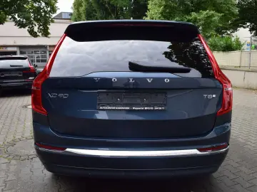 XC90 T8 AWD Plus Bright PANO 360° H&K 20 Zoll