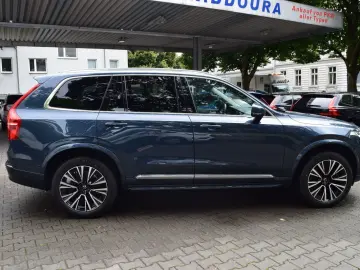 XC90 T8 AWD Plus Bright PANO 360° H&K 20 Zoll