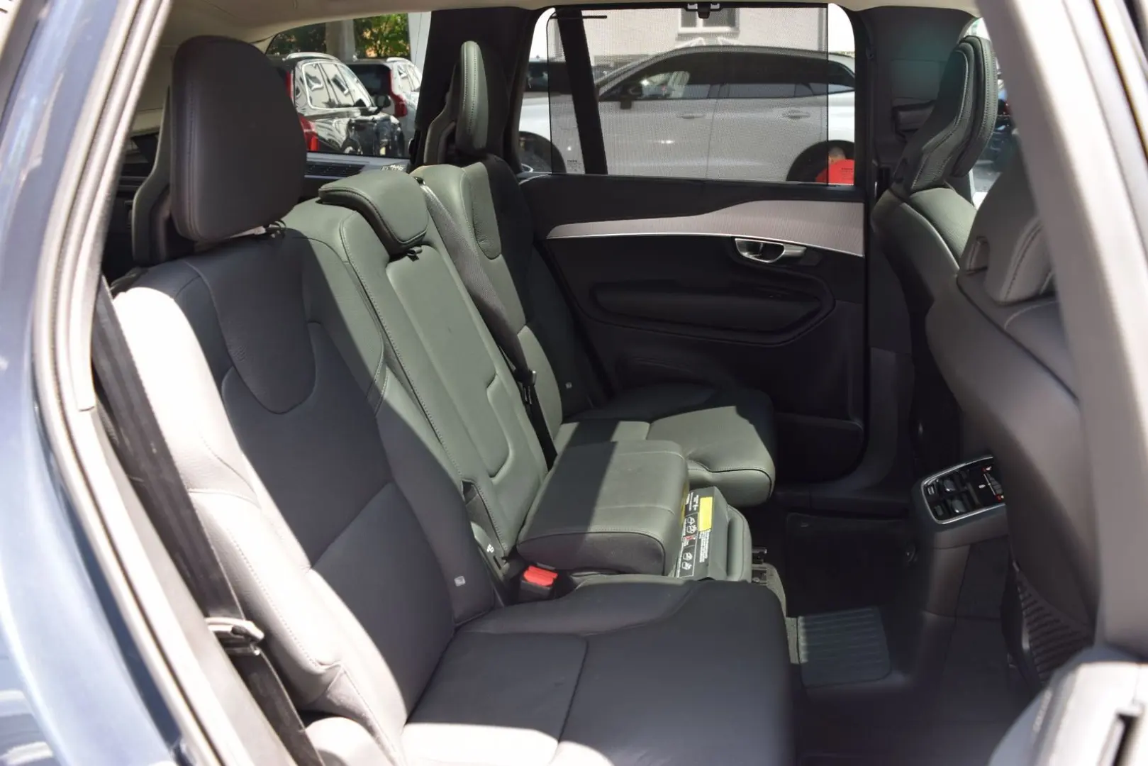 XC90 T8 AWD Plus Bright PANO 360° H&K 20 Zoll