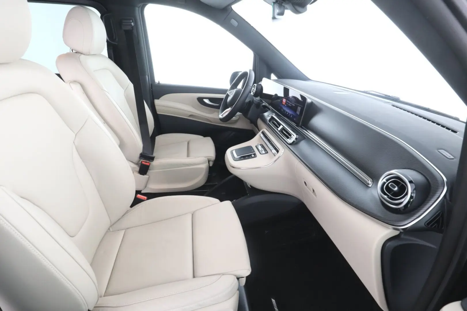 V 250 d AVANTGARDE L AMG Night AHZV+DISTR+360+