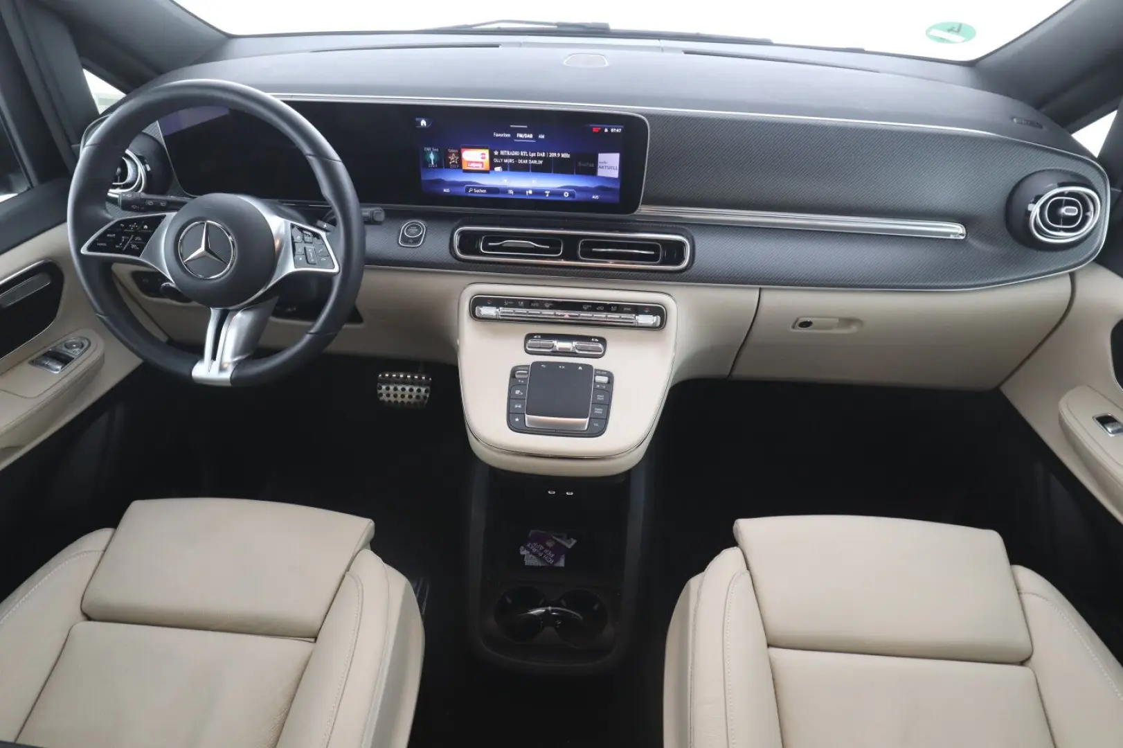 V 250 d AVANTGARDE L AMG Night AHZV+DISTR+360+