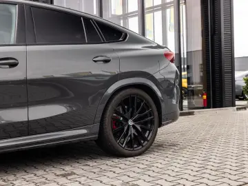 X6 XDrive40i, M-Sport, Pano, B&W Audio, Massage,