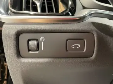 S60 T4 R Design Automatik EU6d-T LED Navi Pano