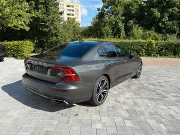 S60 B4 R-DESIGN+PDC+360°+PDC+LEDER+EL.SITZE++
