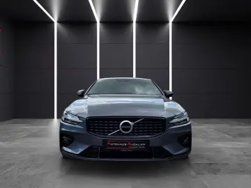 S60 Lim. B4 R-Design R-KAM|STDHZ|ACC|H&K|SHZ V+H