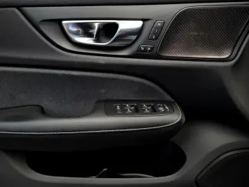 S60 Lim. B4 R-Design R-KAM|STDHZ|ACC|H&K|SHZ V+H