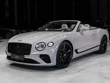 Continental GTC V8 Naim Blackline  Mulliner