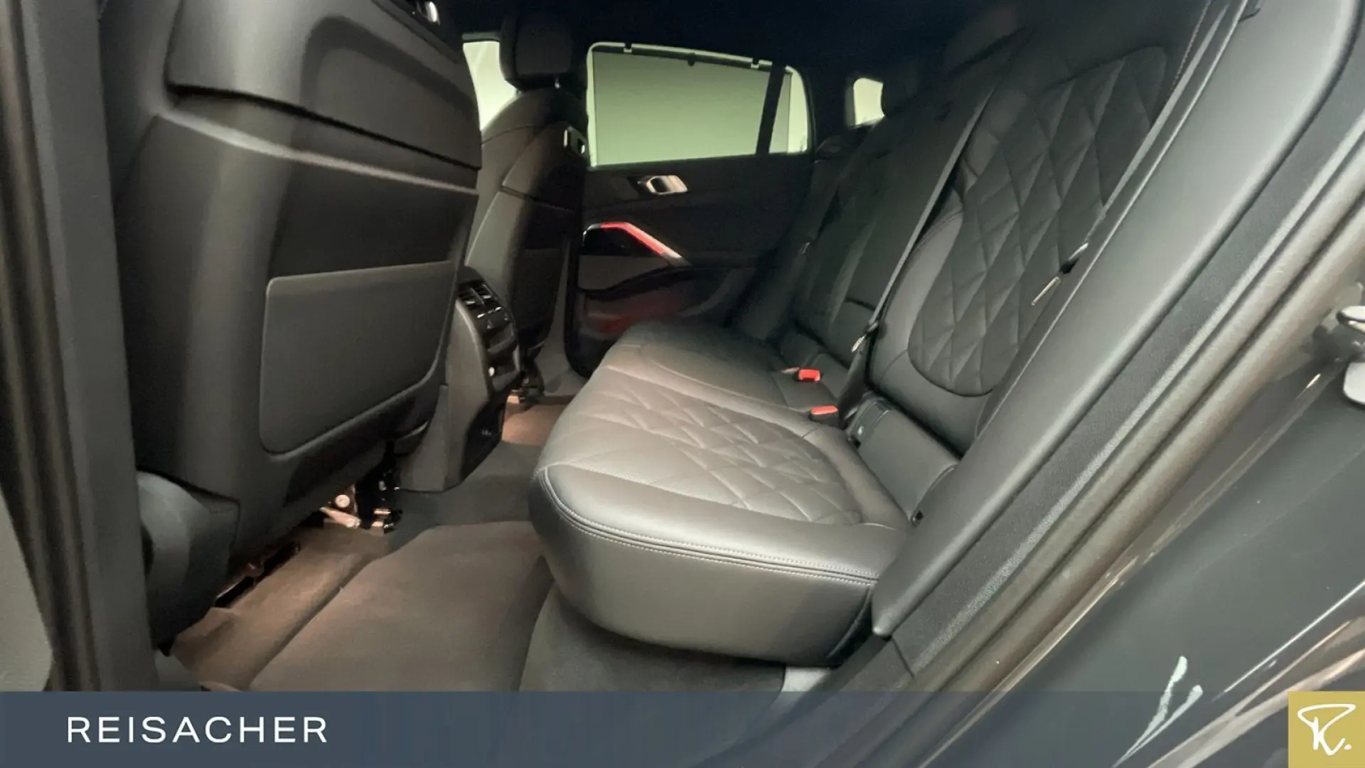X6 xD40iA M-Sport AHK Sitzbelü Standh Massage
