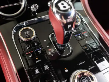 Continental GT V8 Mulliner Driving Specification