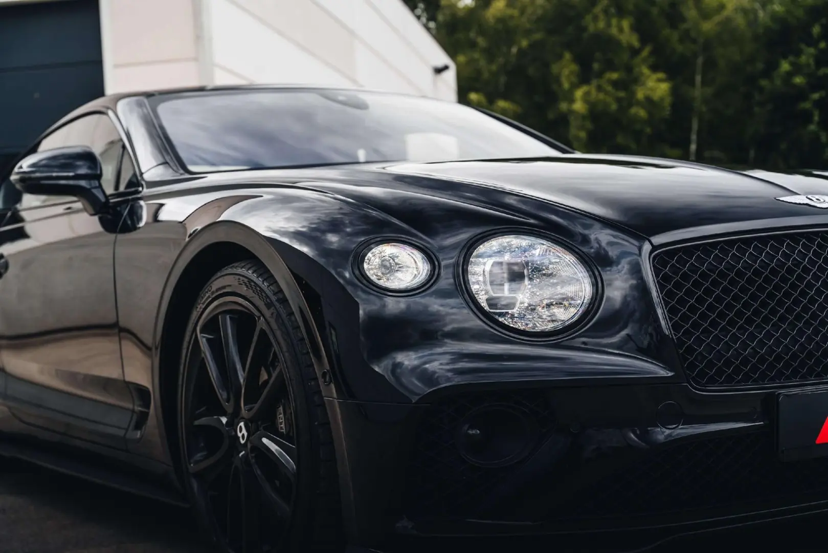 Continental GT V8 / Bang Olufsen / Onyx