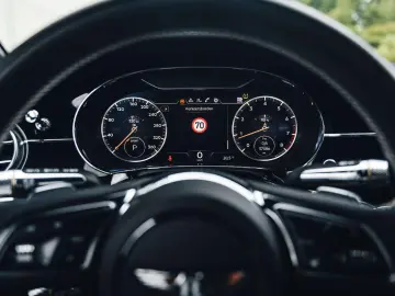 Continental GT V8 / Bang Olufsen / Onyx