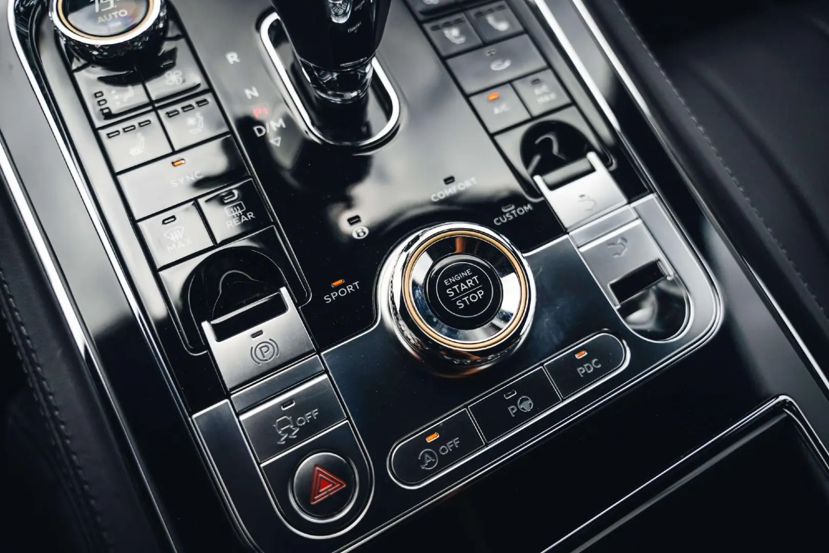 Continental GT V8 / Bang Olufsen / Onyx