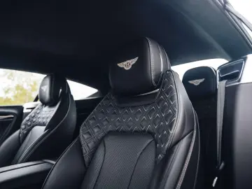 Continental GT V8 / Bang Olufsen / Onyx