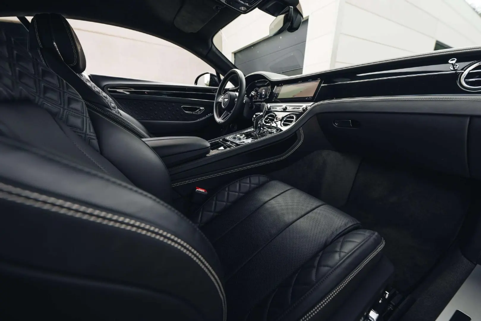 Continental GT V8 / Bang Olufsen / Onyx