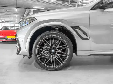 X6 M Competition,/Pano/HUD//Soft/Carbone/360° AC