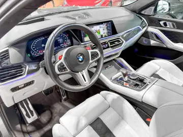 X6 M Competition,/Pano/HUD//Soft/Carbone/360° AC