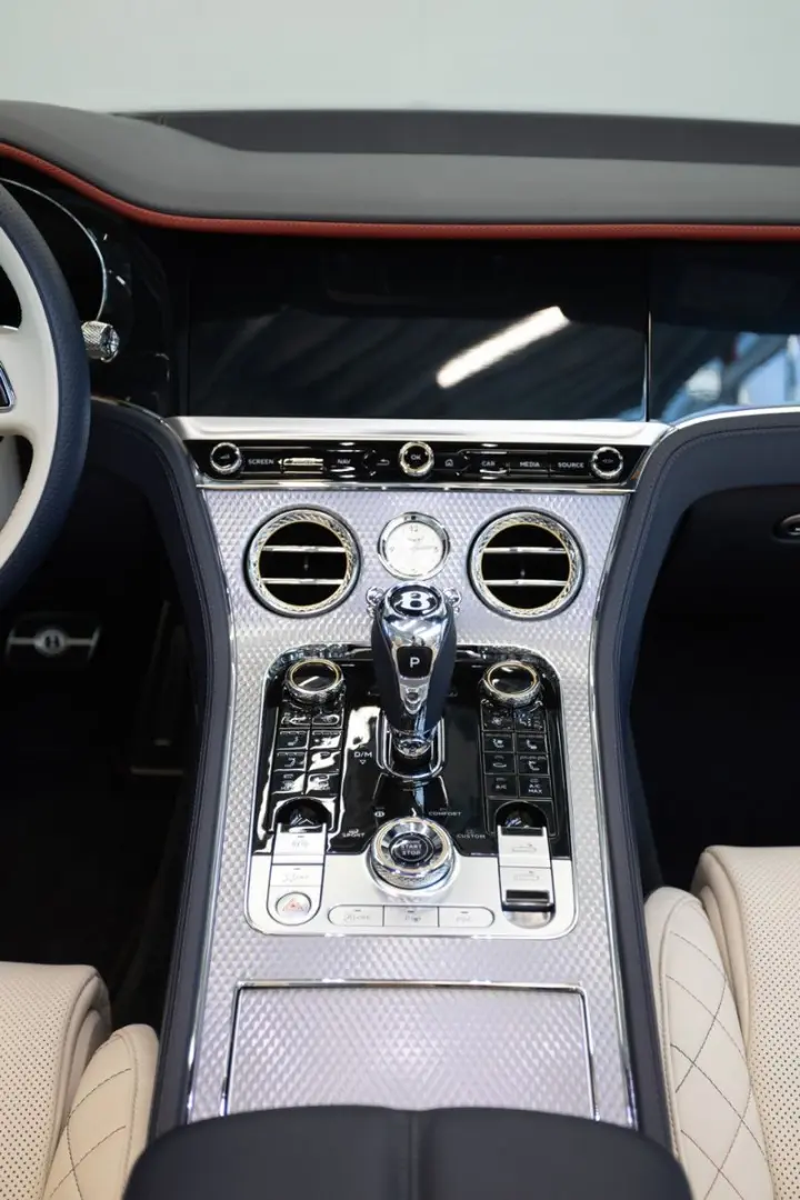 Continental GTC Mulliner