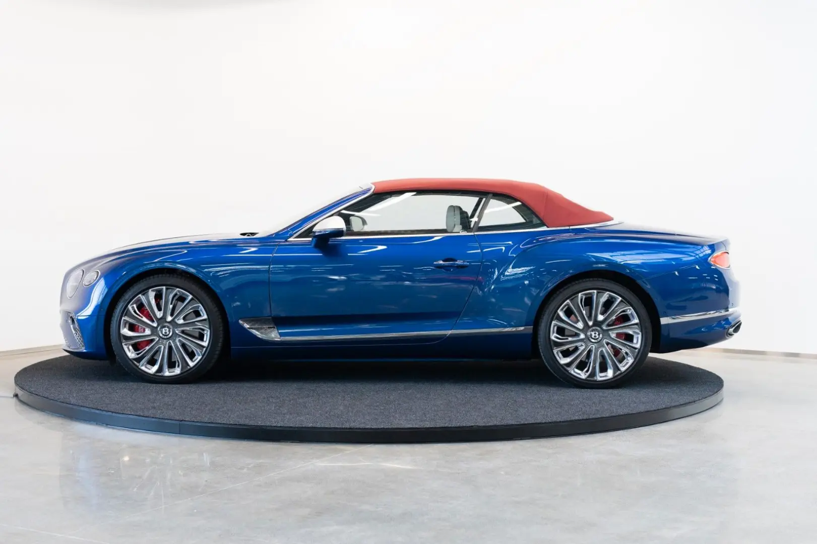 Continental GTC Mulliner