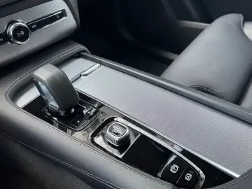 XC90 B5*Plus Bright*NP 87910*7Sitze*360°*AHK