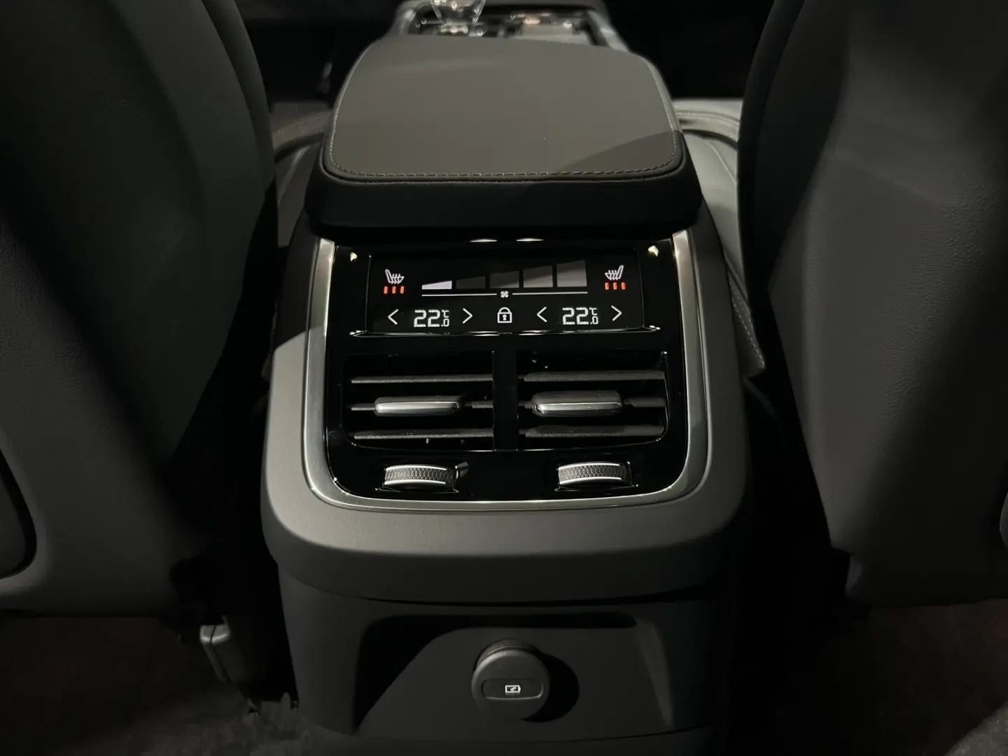 XC90 T8 Plus Bright Recharge AWD BLIS Pano 360°