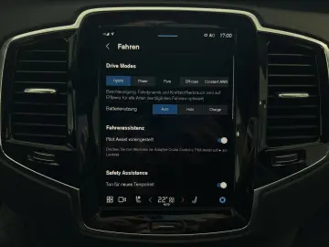 XC90 T8 Plus Bright Recharge AWD BLIS Pano 360°
