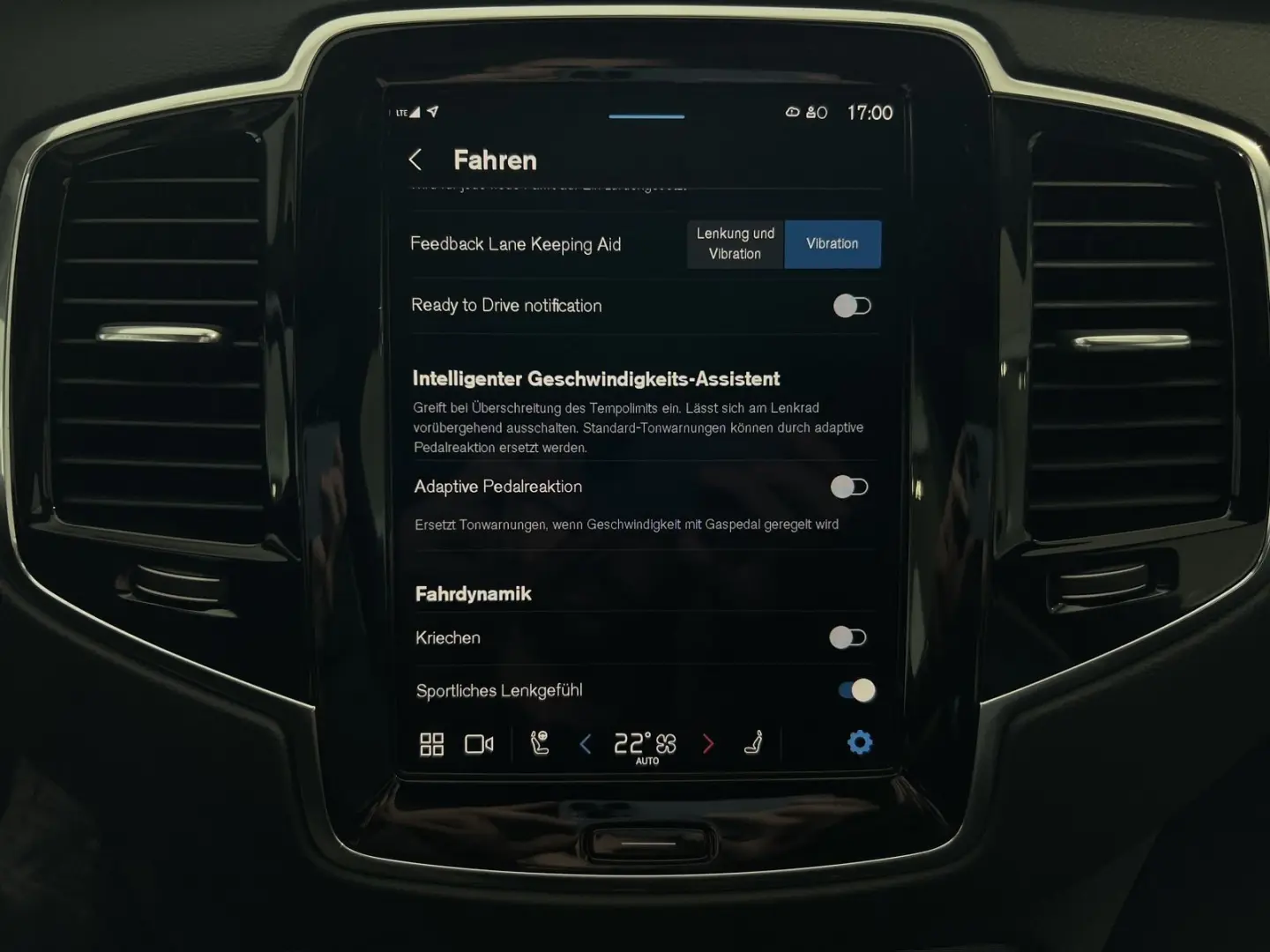 XC90 T8 Plus Bright Recharge AWD BLIS Pano 360°