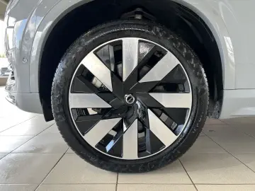 XC90 T8 Plus Bright Recharge AWD BLIS Pano 360°