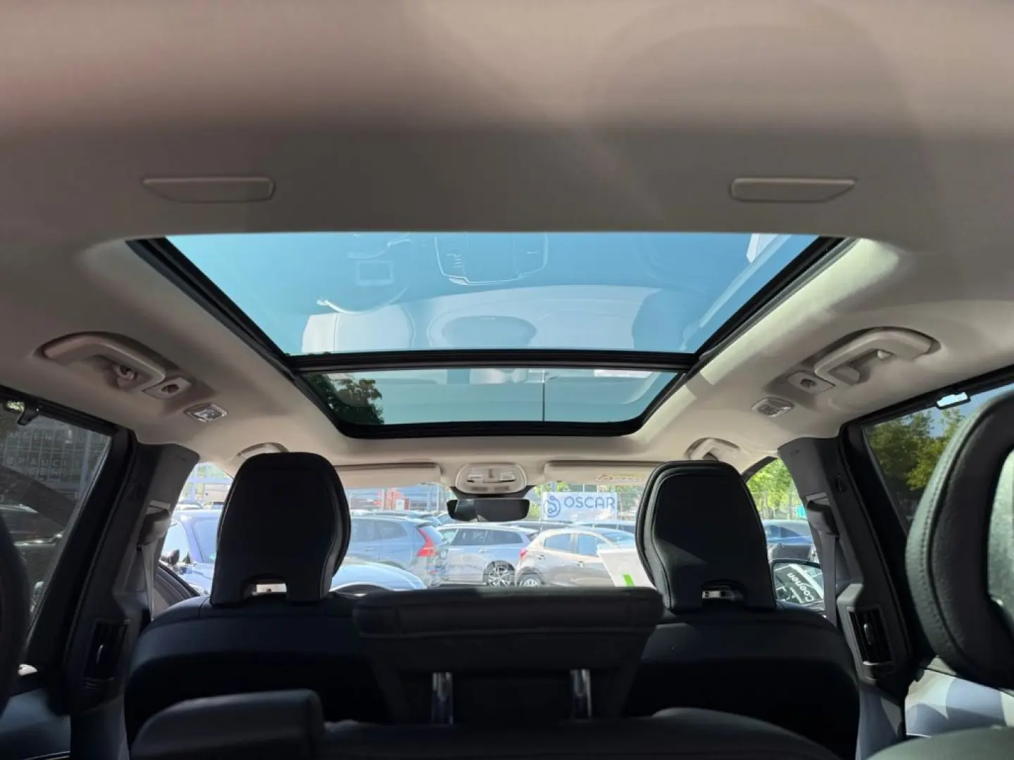 XC90 T8 AWD Recharge Plus DarkAHK semi elektr.