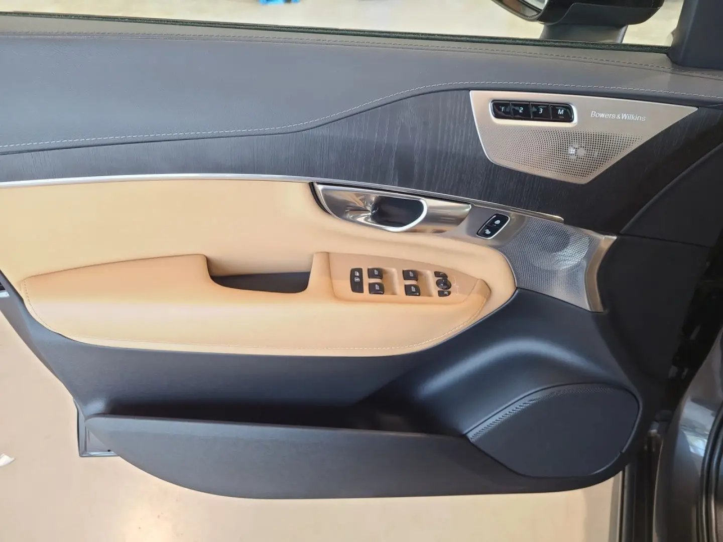 XC 90 Ultimate Dark Recharge Plug-In Hybrid AWD BOWERS