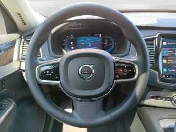 XC90 T8 Plus Dark AWD AHK/360°/Panorama