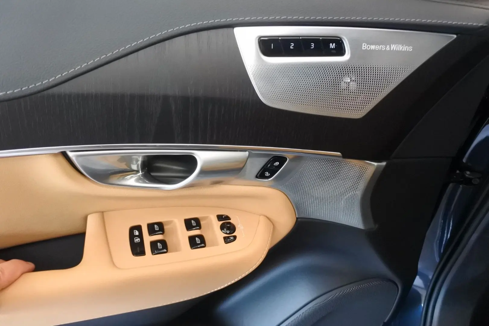 XC90 B5D Ultimate Bright *Bowers-Massage-7Seats