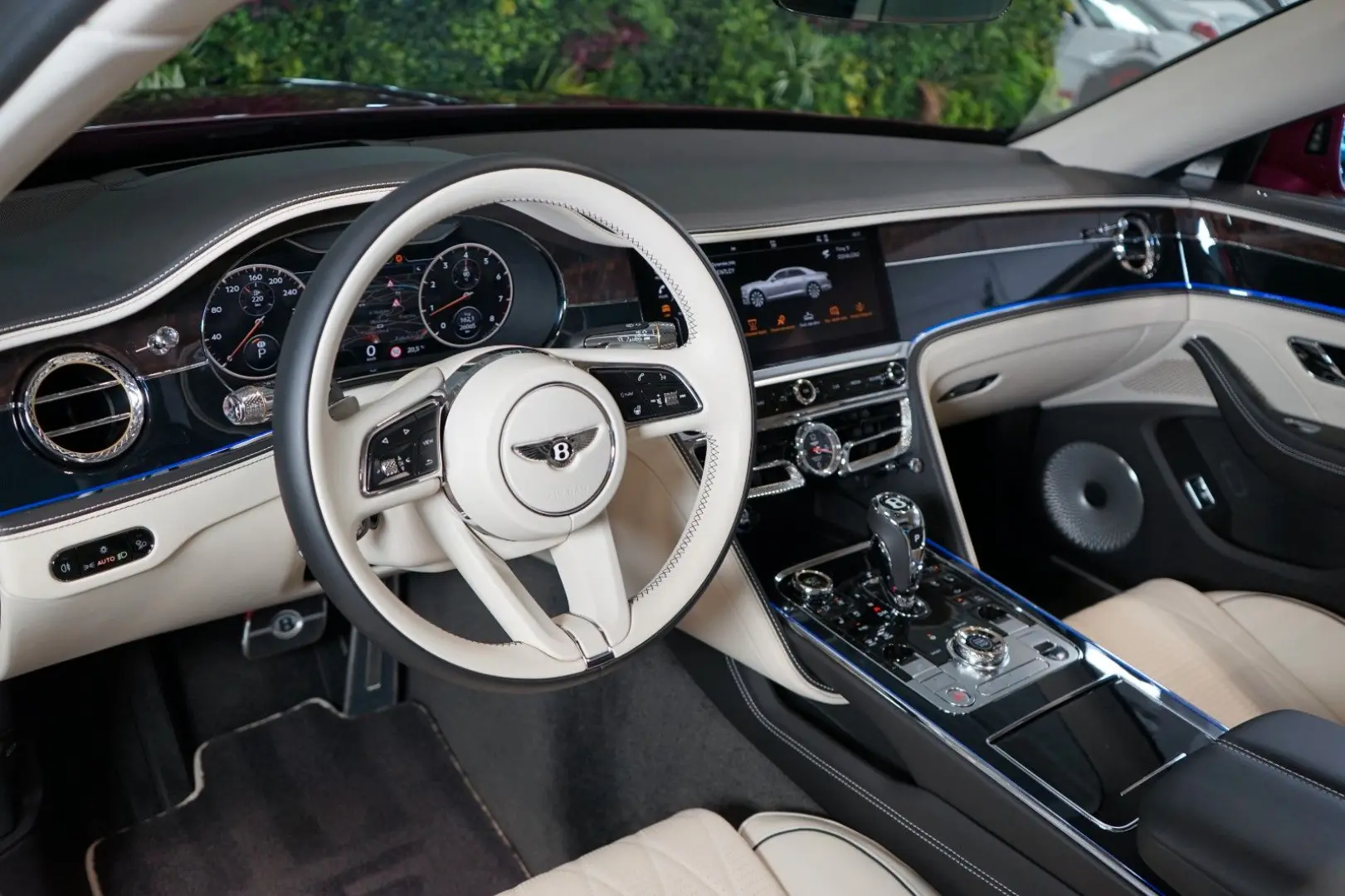 Flying Spur V8*MULLINER*CARBON Ex*170.083€ NETTO