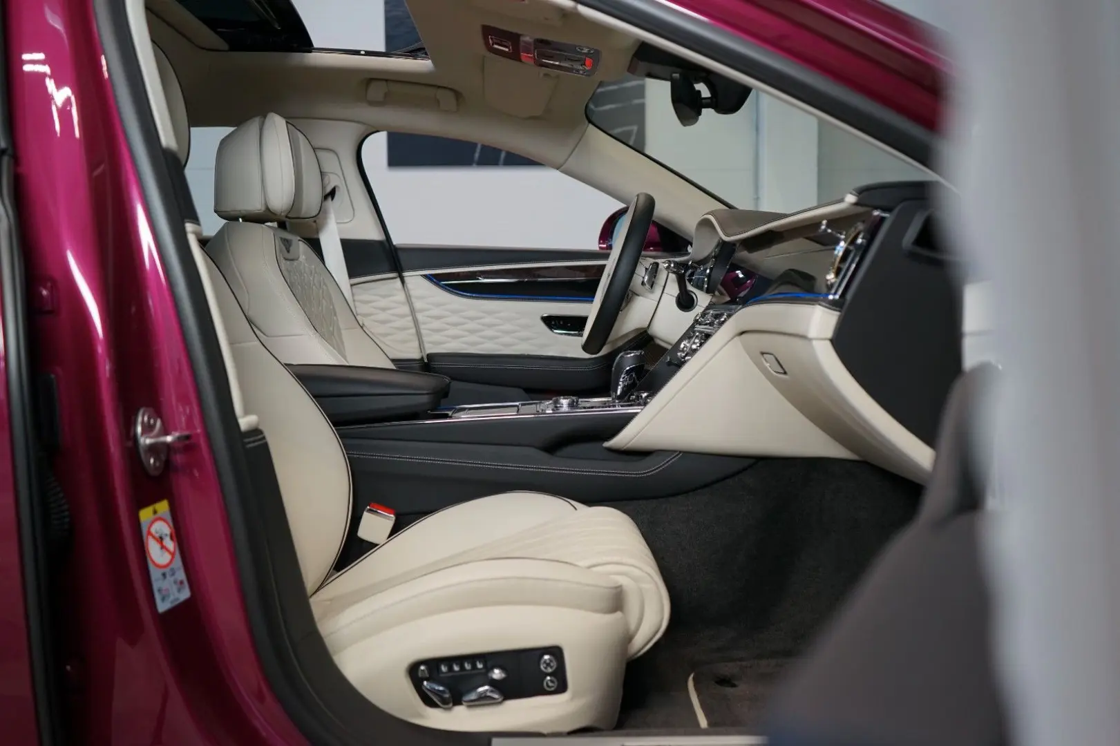 Flying Spur V8*MULLINER*CARBON Ex*170.083€ NETTO