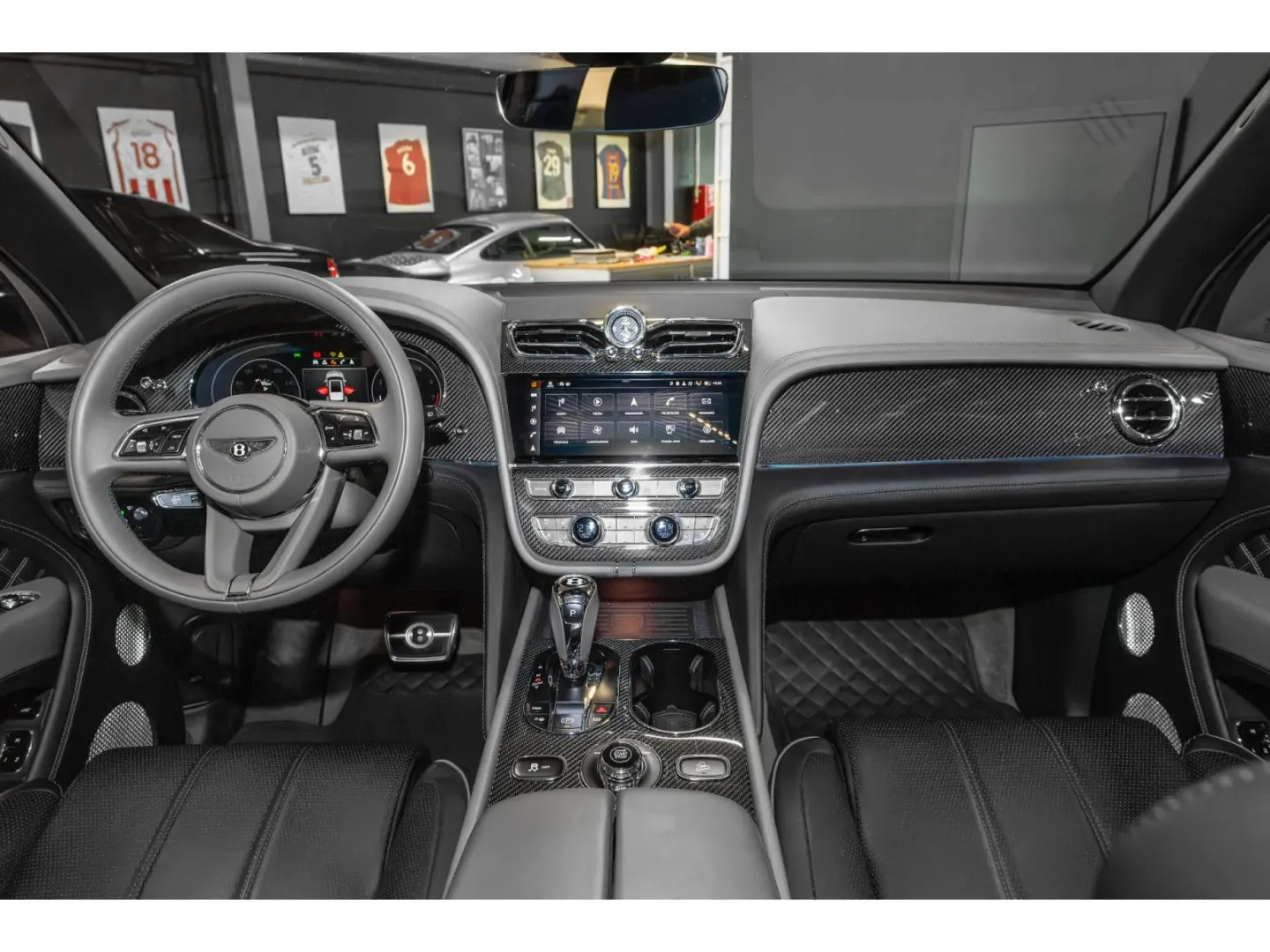 Bentayga V8 FIRST EDITION **STARTECH**LED/MULLIN