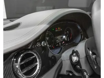 Bentayga V8 FIRST EDITION **STARTECH**LED/MULLIN