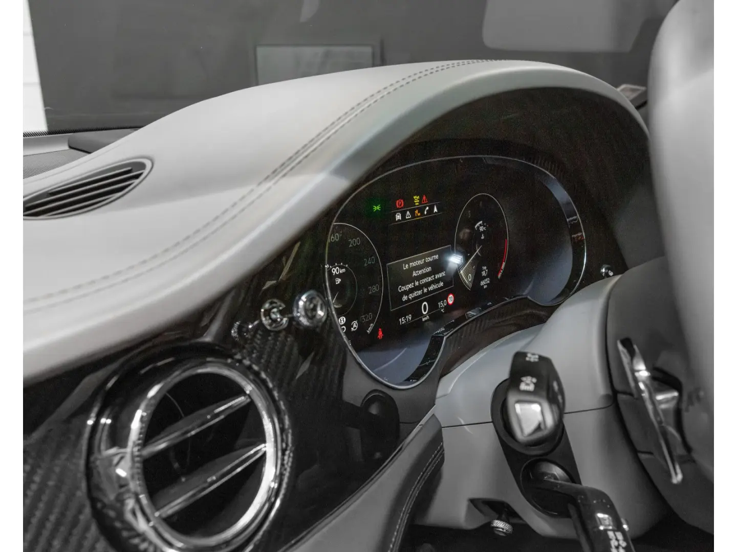 Bentayga V8 FIRST EDITION **STARTECH**LED/MULLIN
