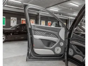 Bentayga V8 FIRST EDITION **STARTECH**LED/MULLIN