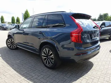 XC90 Recharge Plus Dark T8 AWD/AHK/Pano/360°/H&K